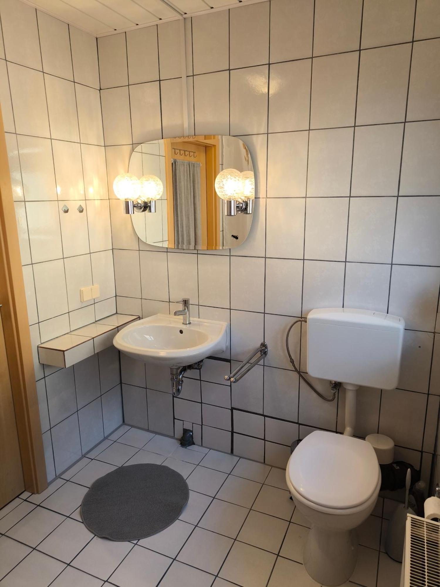 Haus Bahlo - *